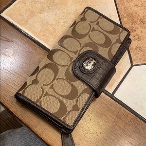 Used coach wallet